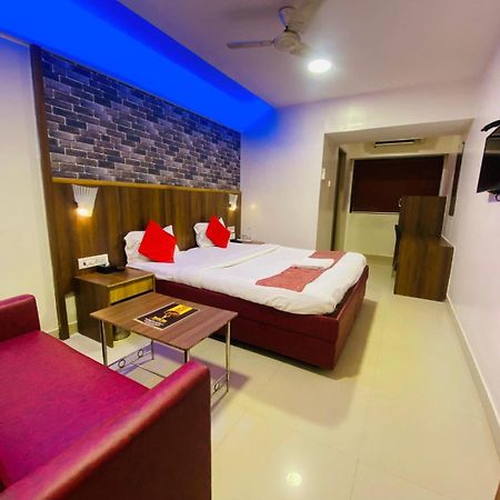 Hotel Vashi Inn Navi Mumbai Exteriör bild