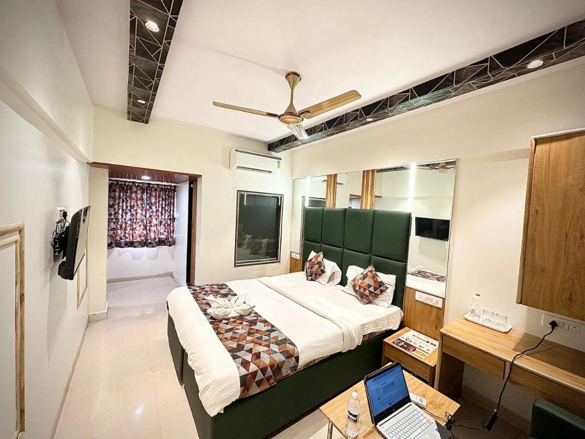 Hotel Vashi Inn Navi Mumbai Exteriör bild
