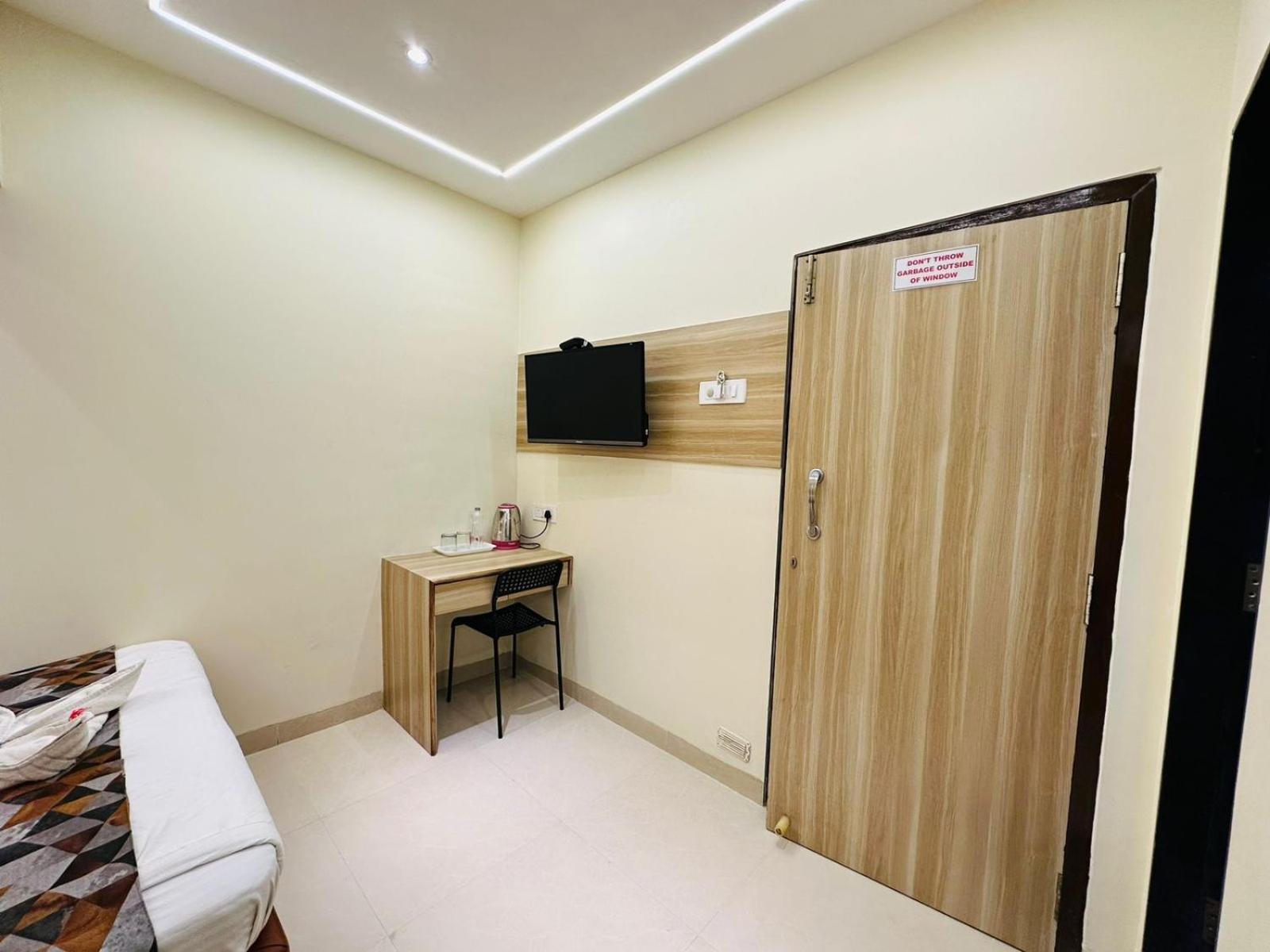 Hotel Vashi Inn Navi Mumbai Exteriör bild