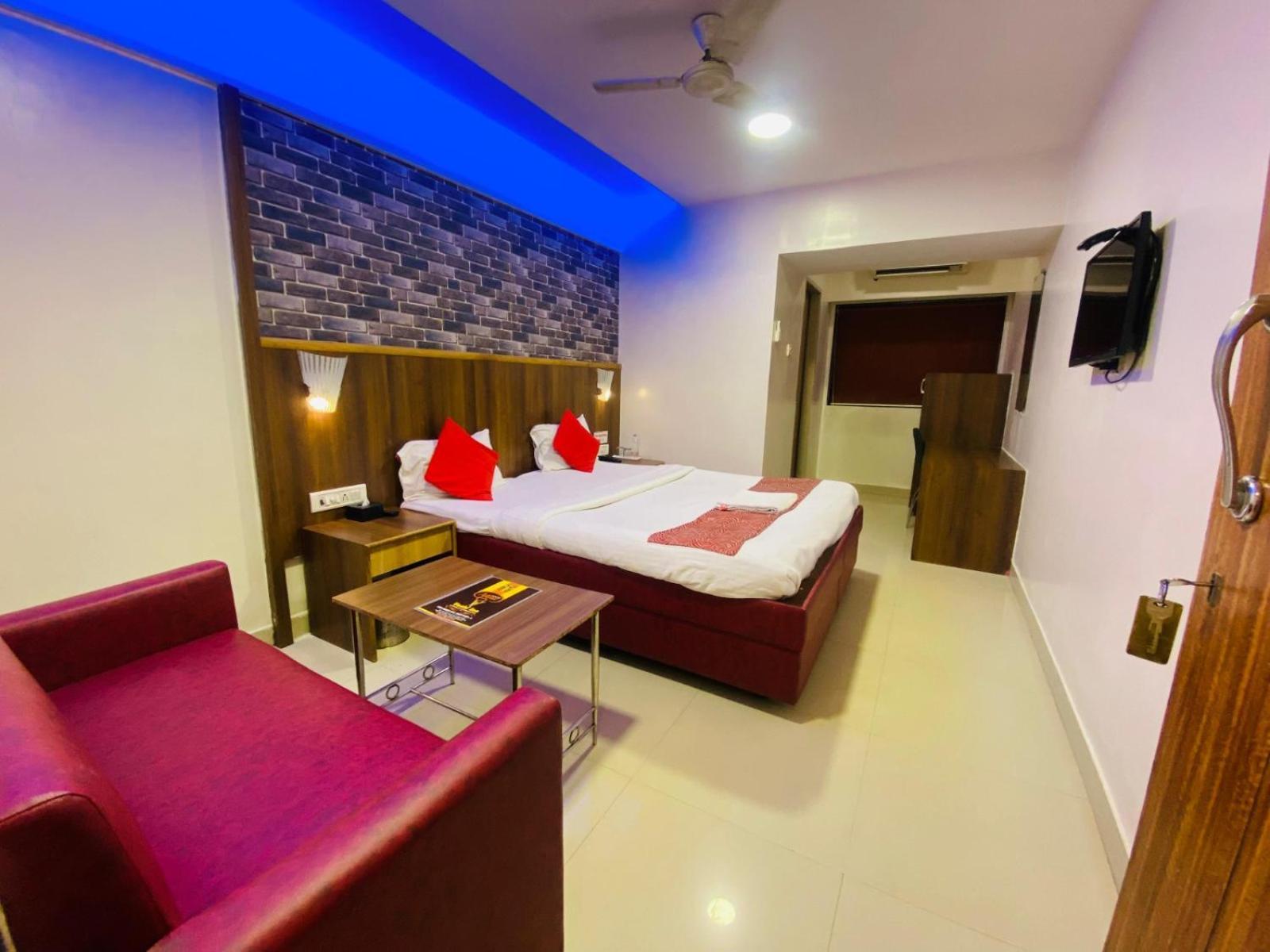 Hotel Vashi Inn Navi Mumbai Exteriör bild