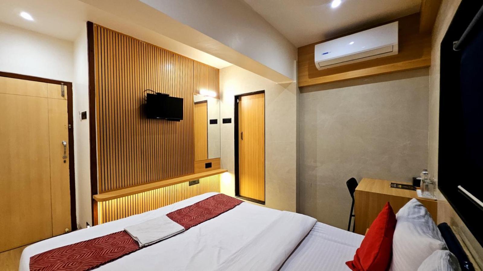 Hotel Vashi Inn Navi Mumbai Exteriör bild