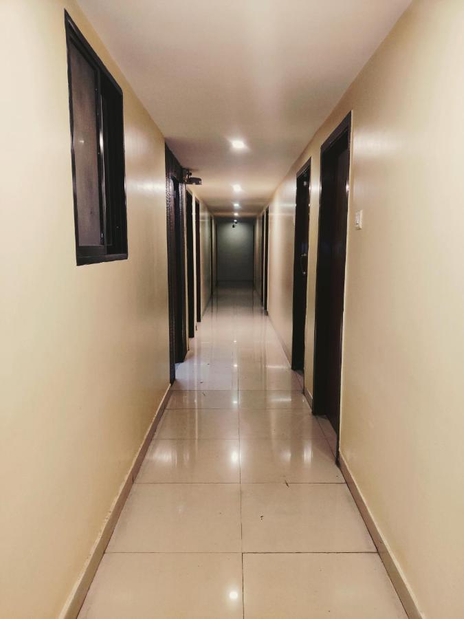 Hotel Vashi Inn Navi Mumbai Exteriör bild